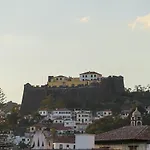 Faa 31 De Janeiro By An Island 公寓 *