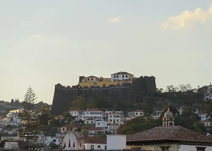 Faa 31 De Janeiro By An Island Apartman *